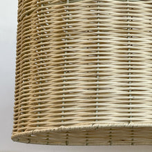 Cargar imagen en el visor de la galería, Lámpara colgante ratán natural 80x30 cm 2 luces E27 - ILLC0001