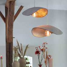 Cargar imagen en el visor de la galería, Lámpara colgante papel mache crema bronce antiguo 53x18cm E27 - LLLC0562