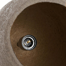Cargar imagen en el visor de la galería, Lámpara colgante papel maché tierra antiguo oscuro Ø26x56cm E27 - LLLC0572