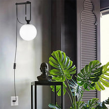 Cargar imagen en el visor de la galería, Aplique metal bola negro E27 - TOAP0087