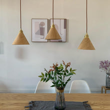 Cargar imagen en el visor de la galería, Lámpara colgante metal color madera clara Ø20 cm E27 - GOLC0006