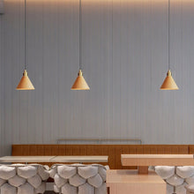 Cargar imagen en el visor de la galería, Lámpara colgante metal color madera clara Ø20 cm E27 - GOLC0006