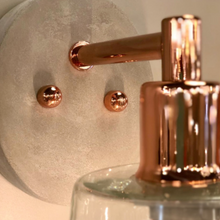 Cargar imagen en el visor de la galería, Apliqué metal vidrio concreto Ø 12x20,3 E14 - LUAP0009