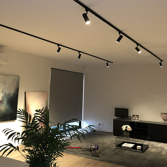 Foco metal negro para riel monofásico Ø6.5x220 cm LED 18W - ANFO0017