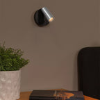 Aplique aluminio gris metalizado dimeable con sensor de movimiento Ø8,1x5.9x6.5 cm 2W LED - LUAP0179