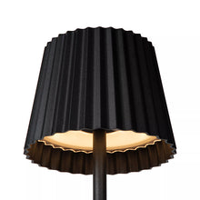 Cargar imagen en el visor de la galería, Lámpara sobremesa exterior negro recargable Ø13,5x38 cm LED 2W - LULS0173
