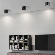 Cargar imagen en el visor de la galería, Foco sobrepuesto aluminio negro Ø8,3x7 cm IP44 GX53 - MUFO0152
