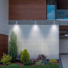 Cargar imagen en el visor de la galería, Foco de muro policarbonato blanco GU10 IP65 - MUFO0154
