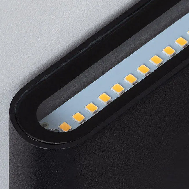 Aplique aluminio negro vidrio templado 17,5x9X3,3 cm IP65 LED 12W - TAAP0001