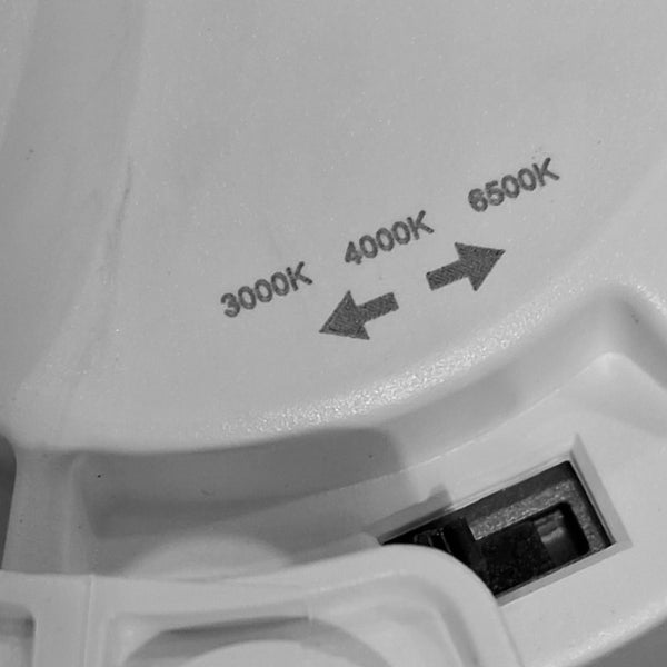 Plafón o foco embutido redondo con control de temperatura de color 6W LED - VKPL0001