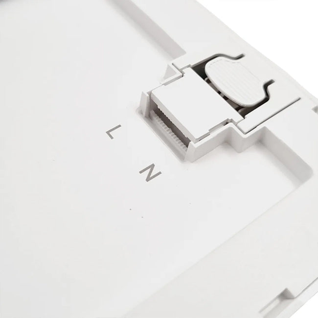 Plafón o embutido PVC cuadrado blanco 22,5x22,5x3 cm LED 24W  - VKPL0004