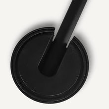 Cargar imagen en el visor de la galería, Foco metal negro para riel magnético LED 15W - ARFO0101
