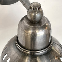Cargar imagen en el visor de la galería, Apliqué  plata envejecida metal Ø10,5x13 cm E14 - DCAP0007
